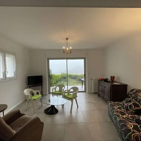 Maison Royan, 5 Pieces, 8 Personnes - Fr-1-494-144 Holiday home Royan
