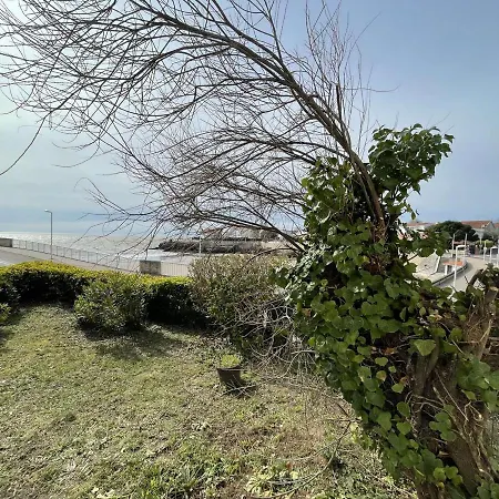 Maison Royan, 5 Pieces, 8 Personnes - Fr-1-494-144 Holiday home Royan